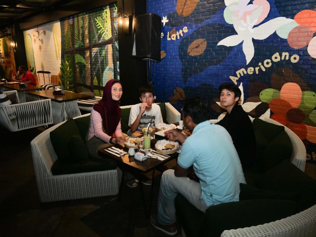 Kyriad Hotel Muraya Aceh Μπάντα Άτσεχ Εξωτερικό φωτογραφία